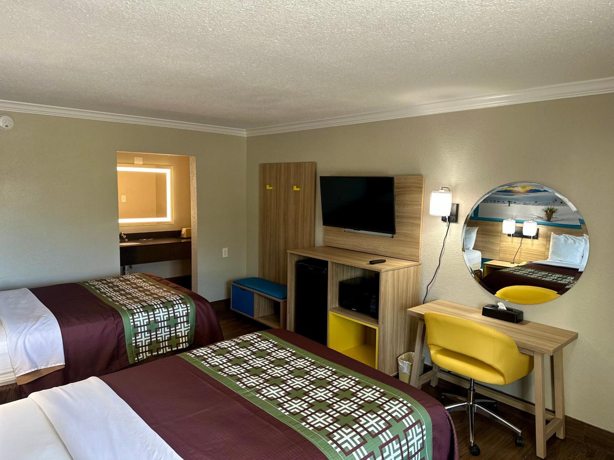 Days Inn By Wyndham Houston East Exterior foto